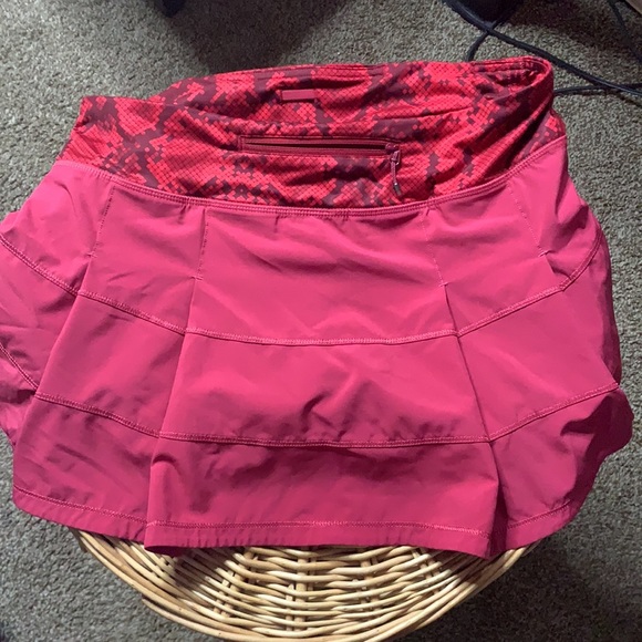 Rare lululemon skort - Picture 3 of 4